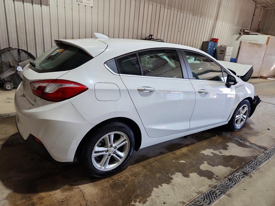 Photo 3 from auction – 2018 CHEVROLET CRUZE with VIN 3G1BE6SM8JS606324