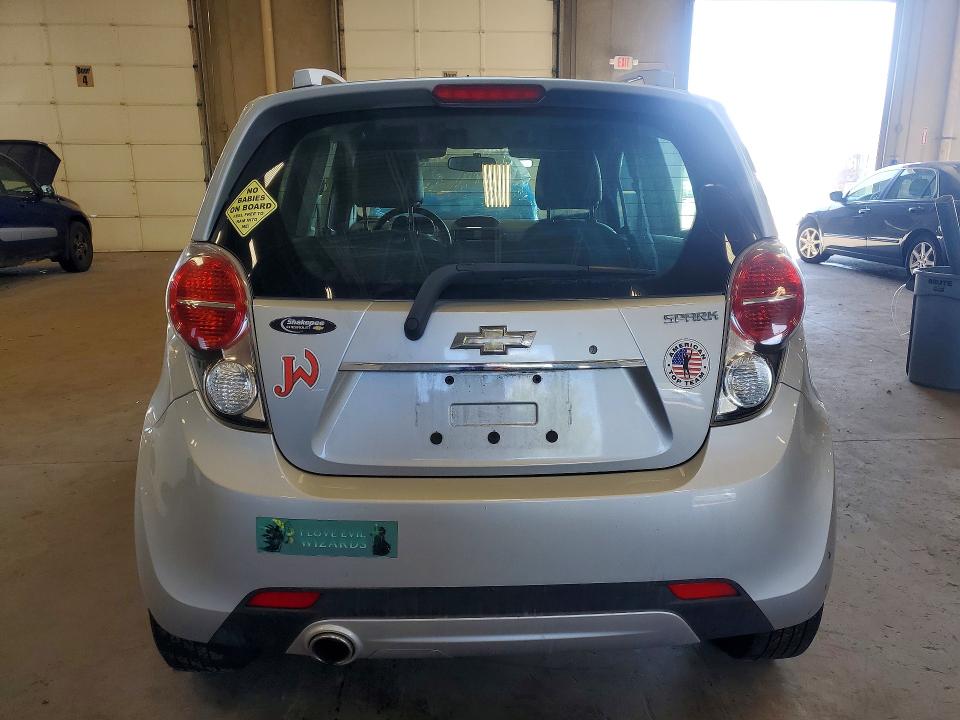Photo 6 from auction – 2013 CHEVROLET SPARK with VIN KL8CF6S94DC506843