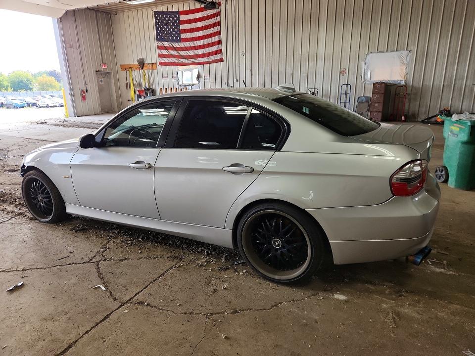 Photo 2 from auction – 2006 BMW 325 with VIN WBAVB13546PT10436