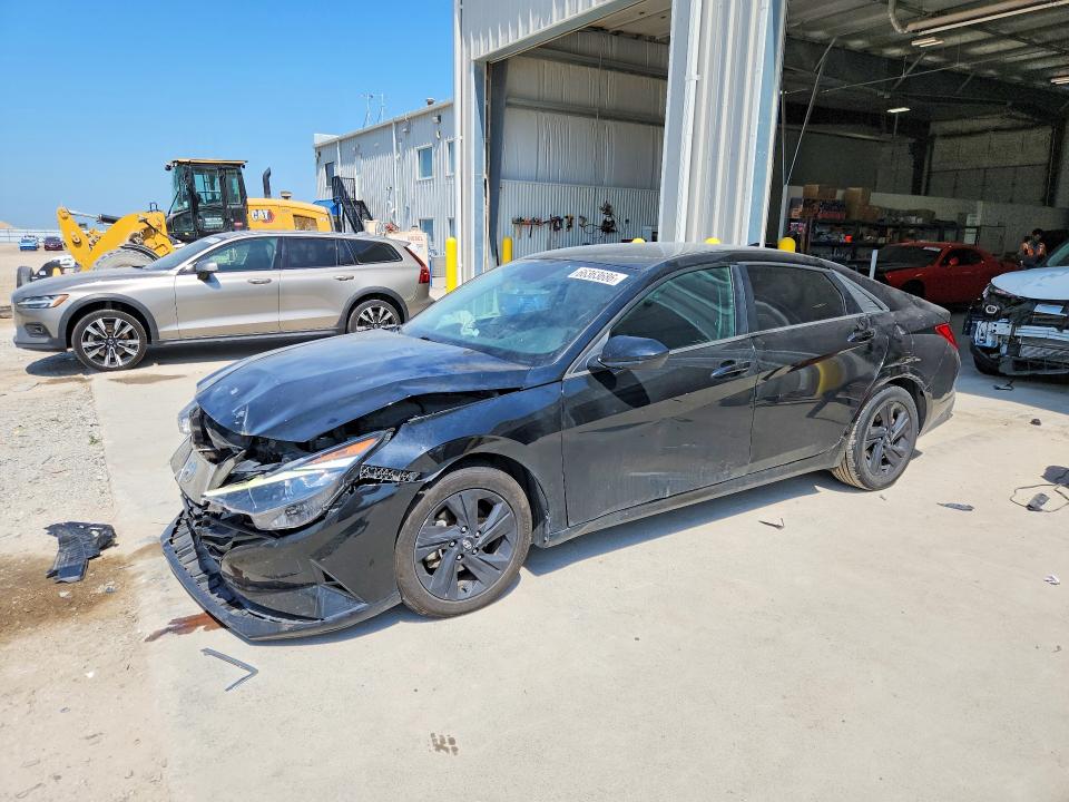 HYUNDAI ELANTRA 2021 с VIN 5NPLM4AG1MH027169 - Снимка от търг