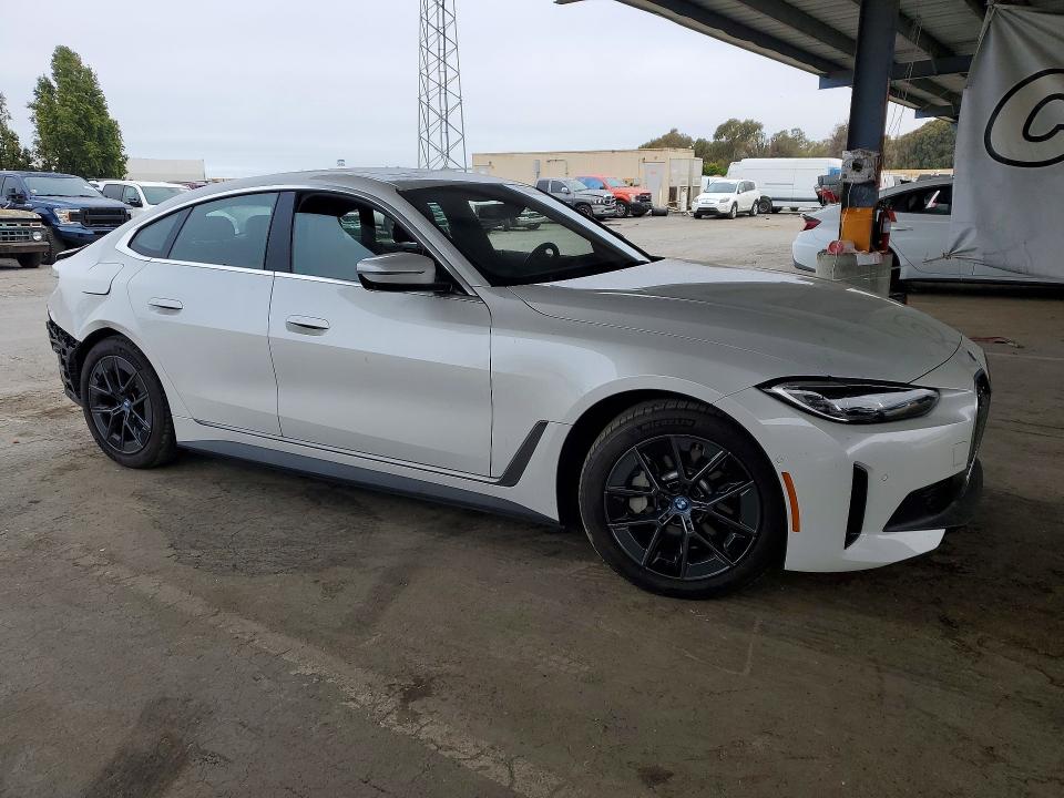 Photo 4 from auction – 2022 BMW I4 with VIN WBY73AW09NFM79881