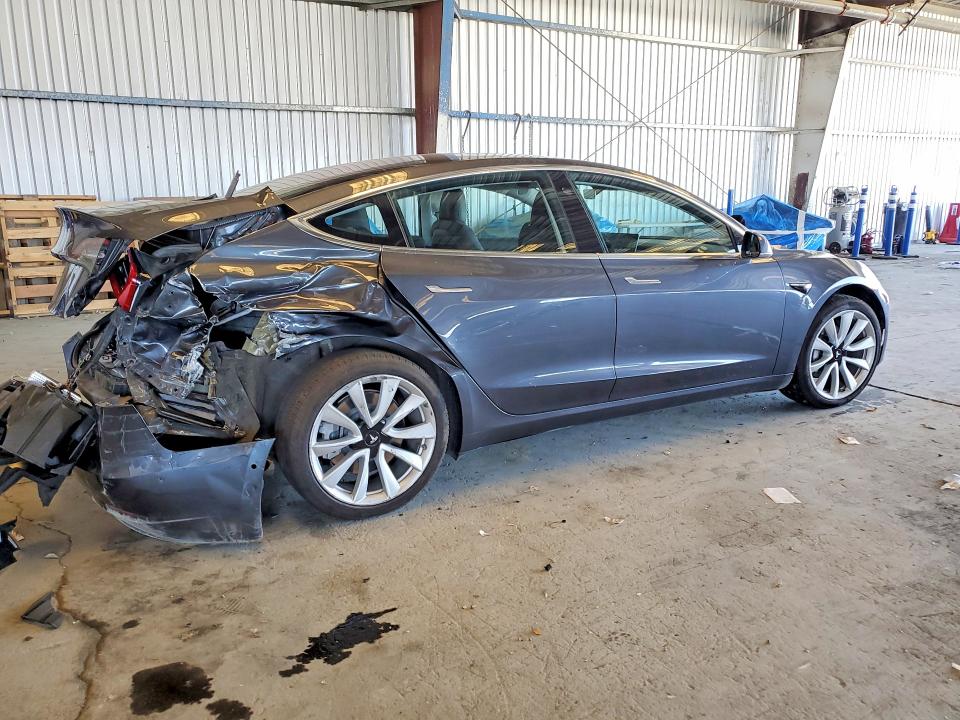 Photo 3 from auction – 2018 TESLA MODEL 3 with VIN 5YJ3E1EA0JF036845