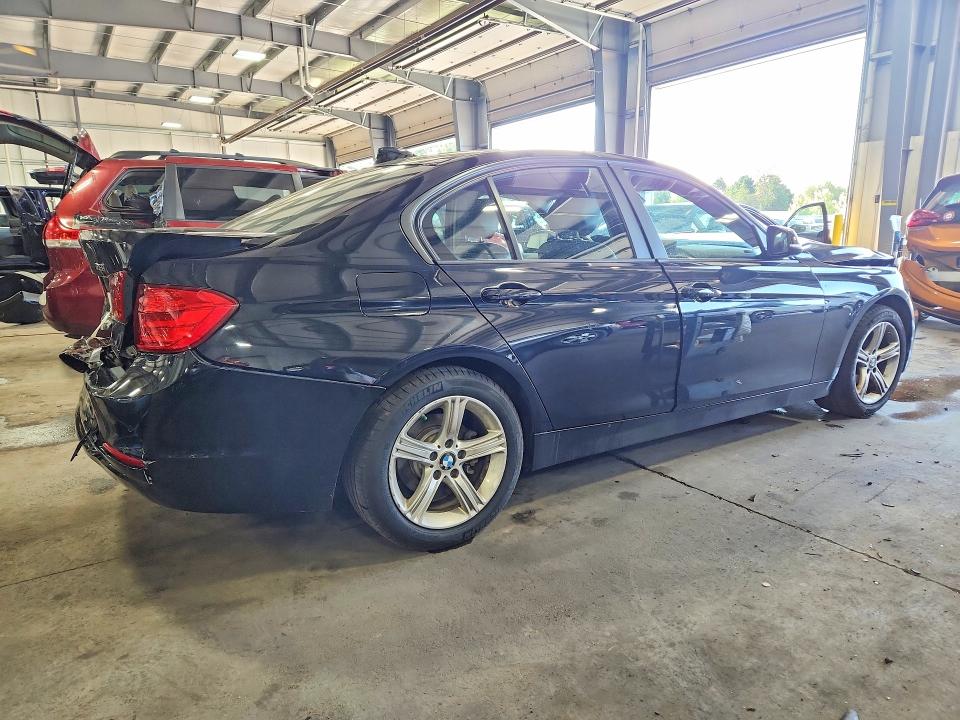 Photo 3 from auction – 2015 BMW 328 with VIN WBA3B3C54FF546206