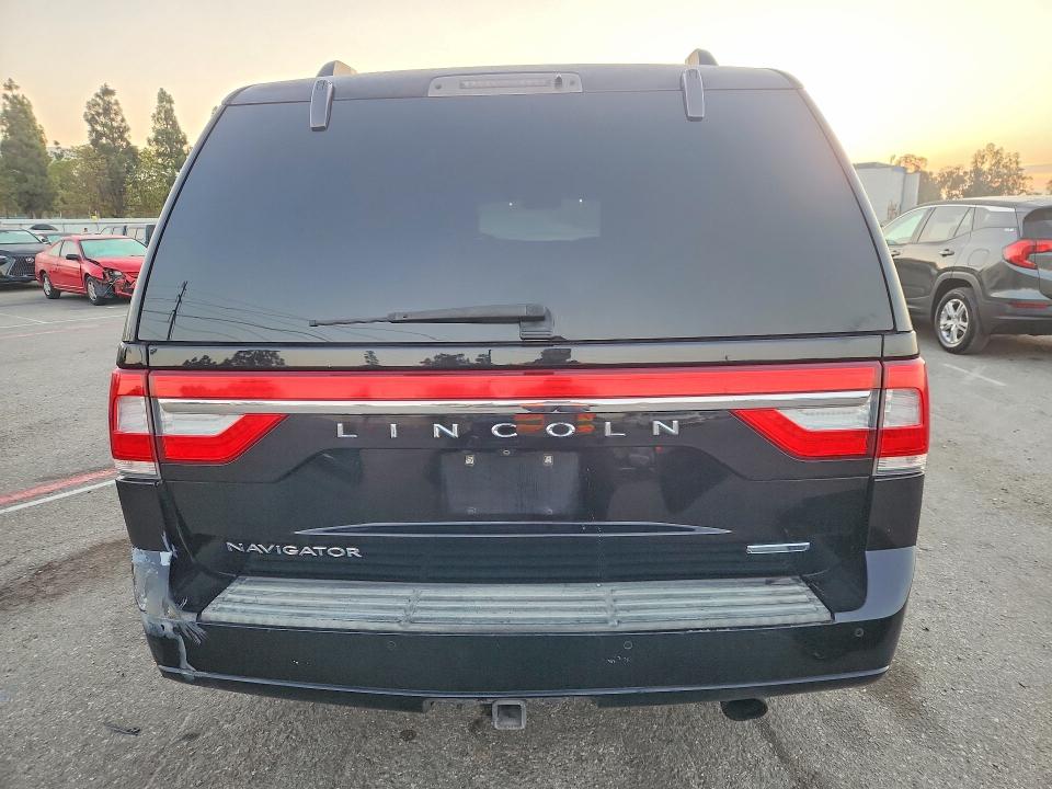 Photo 6 from auction – 2016 LINCOLN NAVIGATOR with VIN 5LMJJ2HT3GEL09429