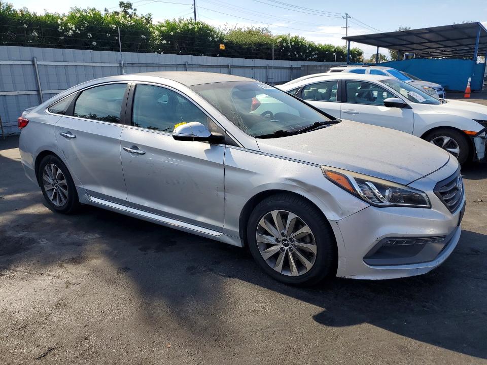 Снимка 4 от търг – 2015 HYUNDAI SONATA с VIN 5NPE34AF4FH243734