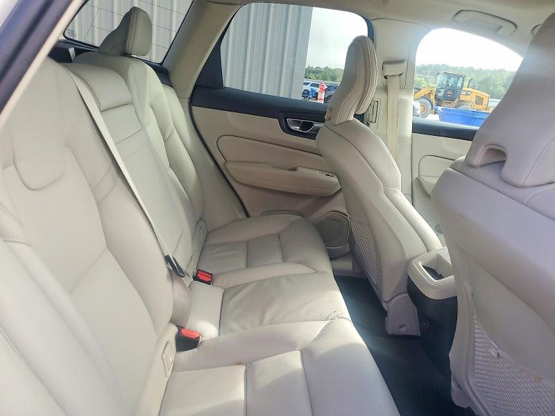 Photo 11 from auction – 2021 VOLVO XC60 with VIN YV4102RK0M1798954