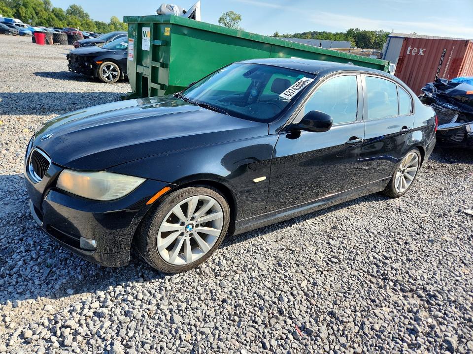 BMW 328 2010 with VIN WBAPH7C52AA175625 - Photo from auction