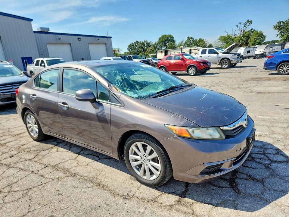 Photo 4 from auction – 2012 HONDA CIVIC with VIN 19XFB2F86CE027258
