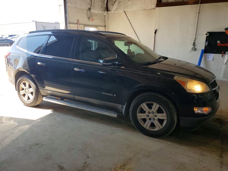 Photo 4 from auction – 2009 CHEVROLET TRAVERSE with VIN 1GNER23D19S164095