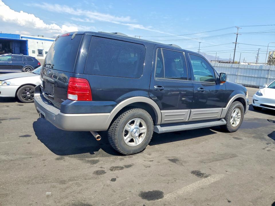 Photo 3 from auction – 2003 FORD EXPEDITION with VIN 1FMFU18L63LA37653