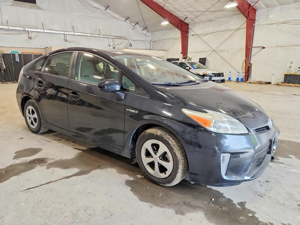 Photo 4 from auction – 2015 TOYOTA PRIUS with VIN JTDKN3DU8F0394672