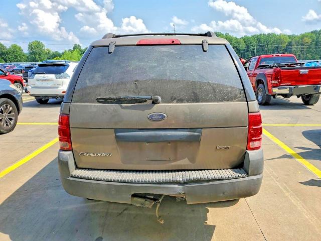 Photo 6 from auction – 2004 FORD EXPLORER with VIN 1FMZU62K24UB09518