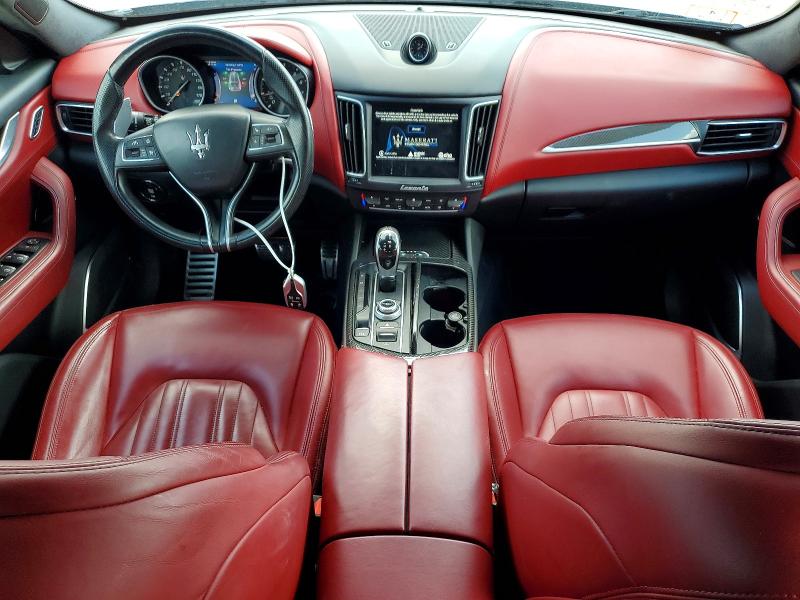 Снимка 8 от търг – 2017 MASERATI LEVANTE с VIN ZN661XUS9HX220296