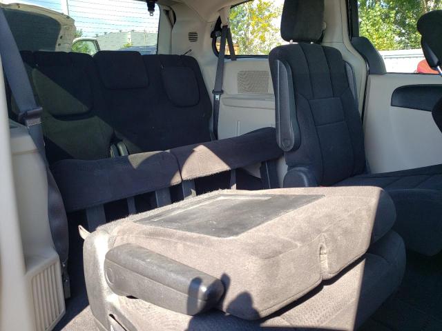 Photo 11 from auction – 2013 CHRYSLER TOWN & COU with VIN 2C4RC1BG2DR704548