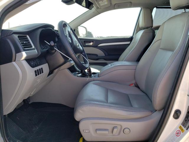 Photo 7 from auction – 2018 TOYOTA HIGHLANDER with VIN 5TDJZRFH1JS871354