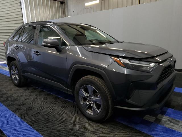Photo 4 from auction – 2022 TOYOTA RAV4 XLE with VIN 2T3W1RFV2NW201884