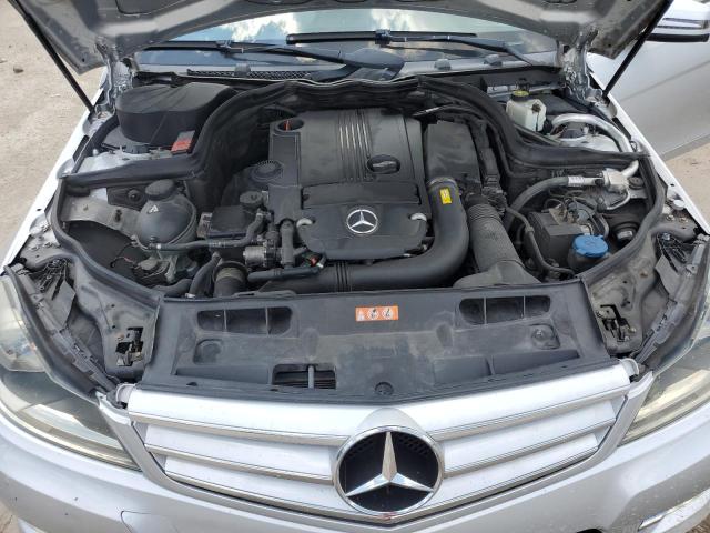 Photo 11 from auction – 2012 MERCEDES-BENZ C CLASS with VIN WDDGF4HB0CR211876