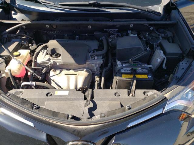 Photo 11 from auction – 2017 TOYOTA RAV4 LE with VIN 2T3BFREVXHW561006