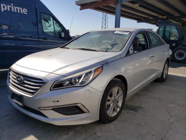 HYUNDAI SONATA SE 2016 with VIN 5NPE24AF1GH360045 - Photo from auction