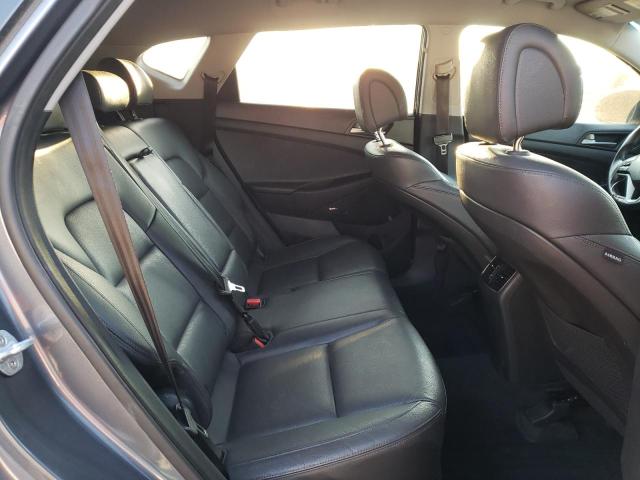 Photo 11 from auction – 2017 HYUNDAI TUCSON LIM with VIN KM8J3CA49HU587393