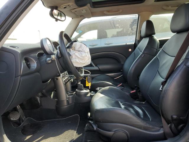 Photo 7 from auction – 2005 MINI COOPER S with VIN WMWRE335X5TG98592