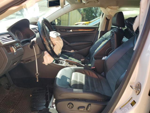 Photo 7 from auction – 2015 VOLKSWAGEN PASSAT SEL with VIN 1VWCT7A32FC017750