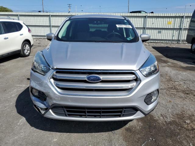 Photo 5 from auction – 2017 FORD ESCAPE SE with VIN 1FMCU9GD8HUB37590