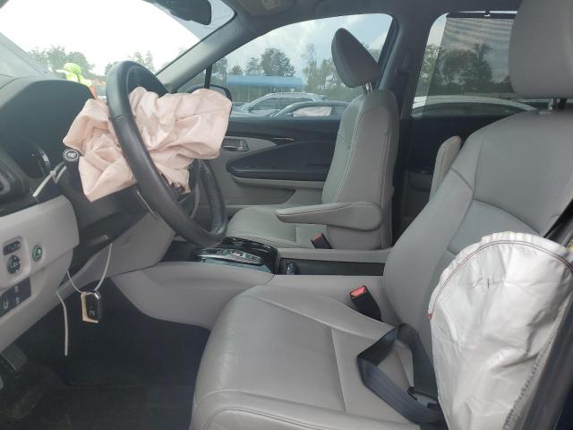 Photo 7 from auction – 2018 HONDA PILOT TOUR with VIN 5FNYF5H90JB023752