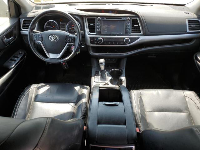 Photo 8 from auction – 2018 TOYOTA HIGHLANDER with VIN 5TDJZRFH7JS824152