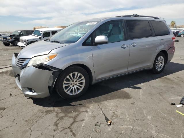 Photo 1 from auction – 2011 TOYOTA SIENNA XLE with VIN 5TDYK3DC1BS002374