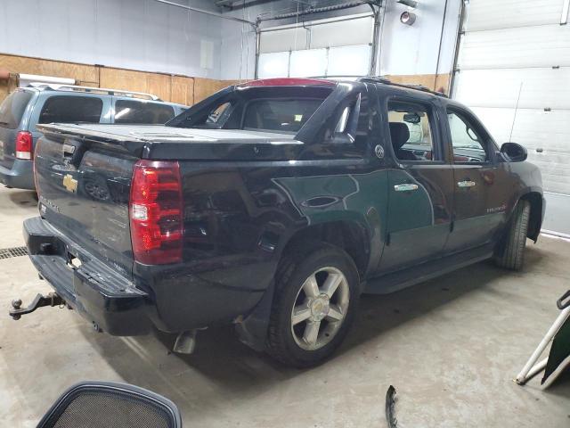 Photo 3 from auction – 2013 CHEVROLET AVALANCHE with VIN 3GNTKFE7XDG267770