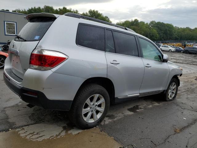 Photo 3 from auction – 2012 TOYOTA HIGHLANDER with VIN 5TDBK3EH6CS138386