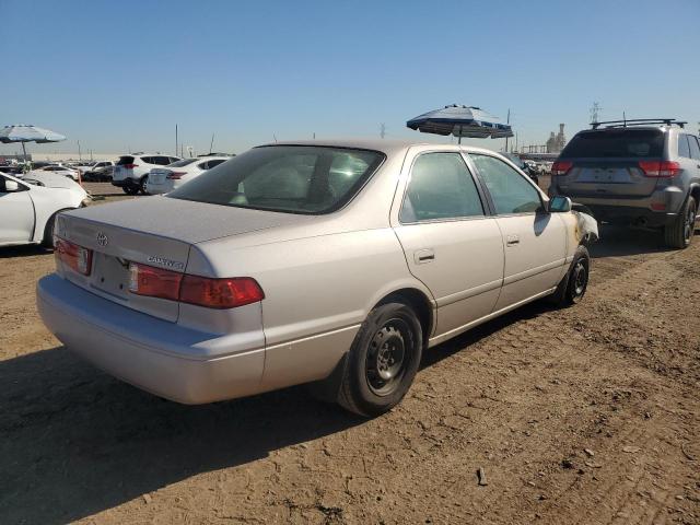 Photo 3 from auction – 2000 TOYOTA CAMRY CE with VIN 4T1BG22K3YU622185