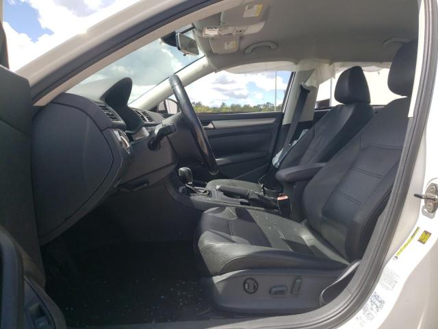 Photo 7 from auction – 2015 VOLKSWAGEN PASSAT S with VIN 1VWAT7A33FC013200