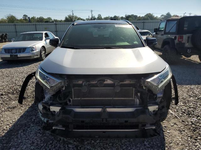 Photo 5 from auction – 2020 TOYOTA RAV4 XSE with VIN JTMEWRFV4LD549418