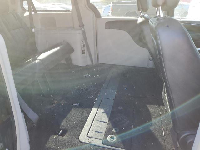 Photo 11 from auction – 2014 CHRYSLER TOWN & COU with VIN 2C4RC1BG1ER442880