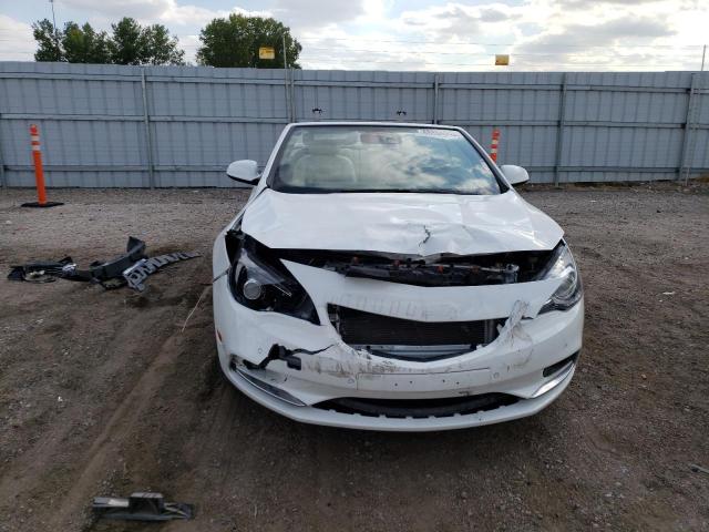Photo 5 from auction – 2018 BUICK CASCADA PR with VIN W04WH3N51JG038025