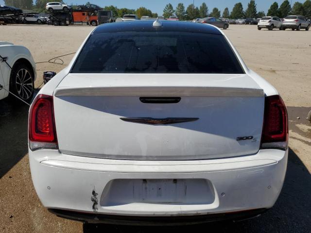 Photo 6 from auction – 2017 CHRYSLER 300 S with VIN 2C3CCABTXHH647003