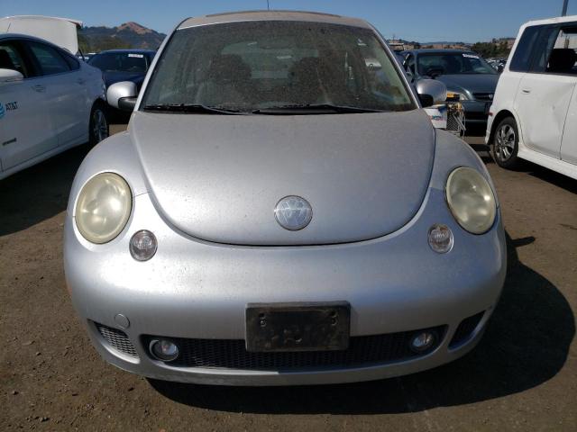 Photo 5 from auction – 2002 VOLKSWAGEN NEW BEETLE with VIN 3VWFE21CX2M447044