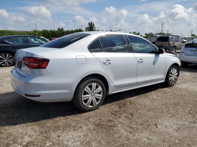 Photo 3 from auction – 2017 VOLKSWAGEN JETTA S with VIN 3VW2B7AJ4HM371056