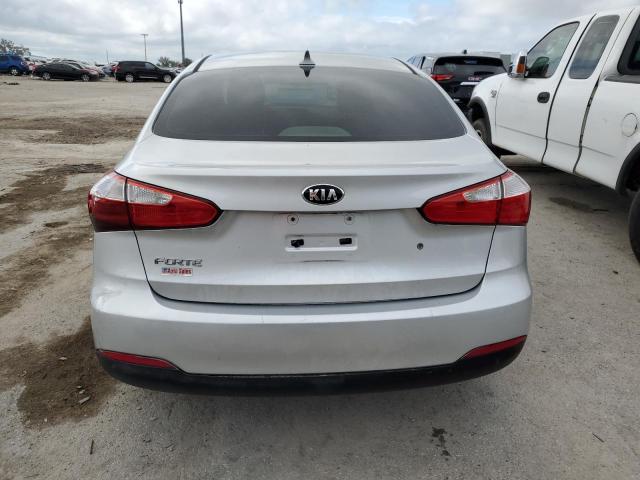 Photo 6 from auction – 2015 KIA FORTE LX with VIN KNAFK4A60F5295348