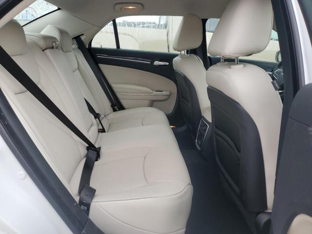 Photo 10 from auction – 2019 CHRYSLER 300 LIMITE with VIN 2C3CCAKGXKH659288