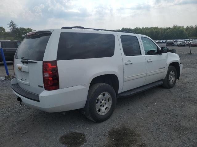 Photo 3 from auction – 2011 CHEVROLET SUBURBAN K with VIN 1GNSKHE30BR135263