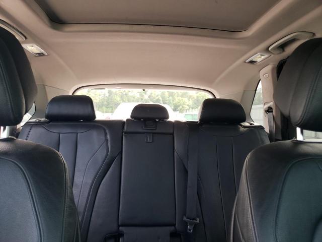 Photo 10 from auction – 2015 BMW X5 XDRIVE5 with VIN 5UXKR6C59F0J79042