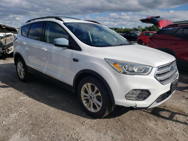 Photo 4 from auction – 2017 FORD ESCAPE SE with VIN 1FMCU9GD5HUE55635