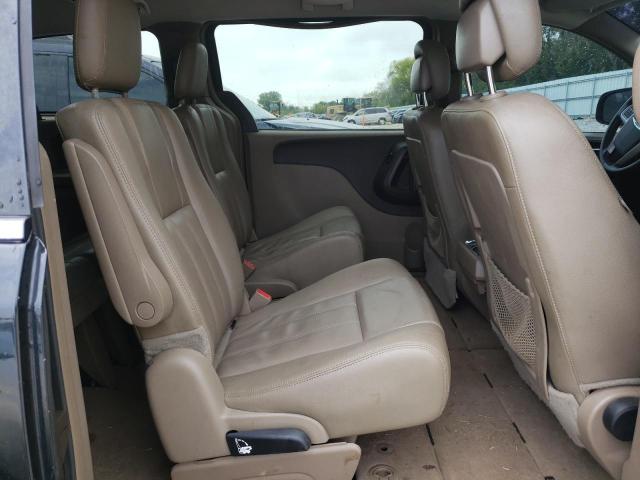 Photo 11 from auction – 2015 CHRYSLER TOWN & COU with VIN 2C4RC1BG9FR695060