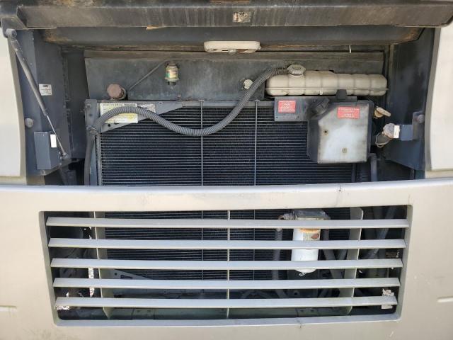 Photo 7 from auction – 2002 FREIGHTLINER CHASSIS X with VIN 4UZAAHAK92CK21531