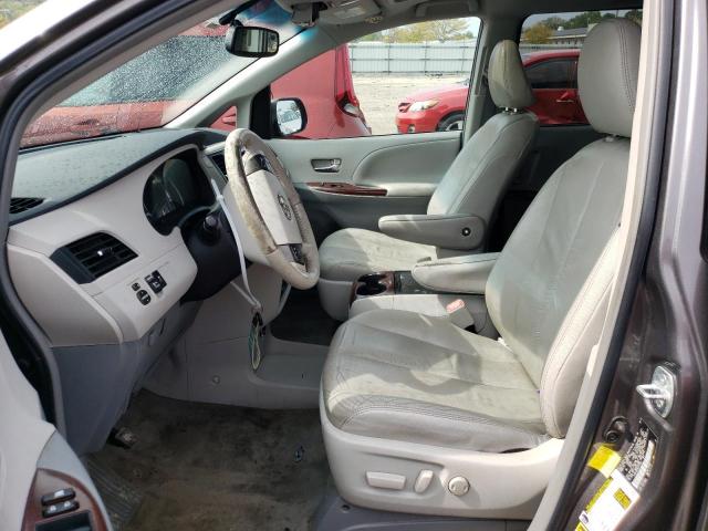 Photo 7 from auction – 2012 TOYOTA SIENNA XLE with VIN 5TDYK3DC9CS177893