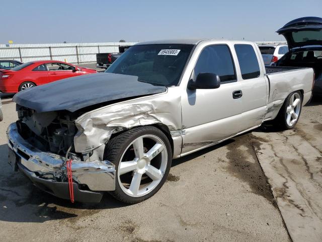 CHEVROLET SILVERADO 2004 with VIN 2GCEC19V741190973 - Photo from auction