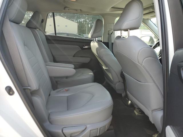 Photo 11 from auction – 2021 TOYOTA HIGHLANDER with VIN 5TDGZRBH4MS109737